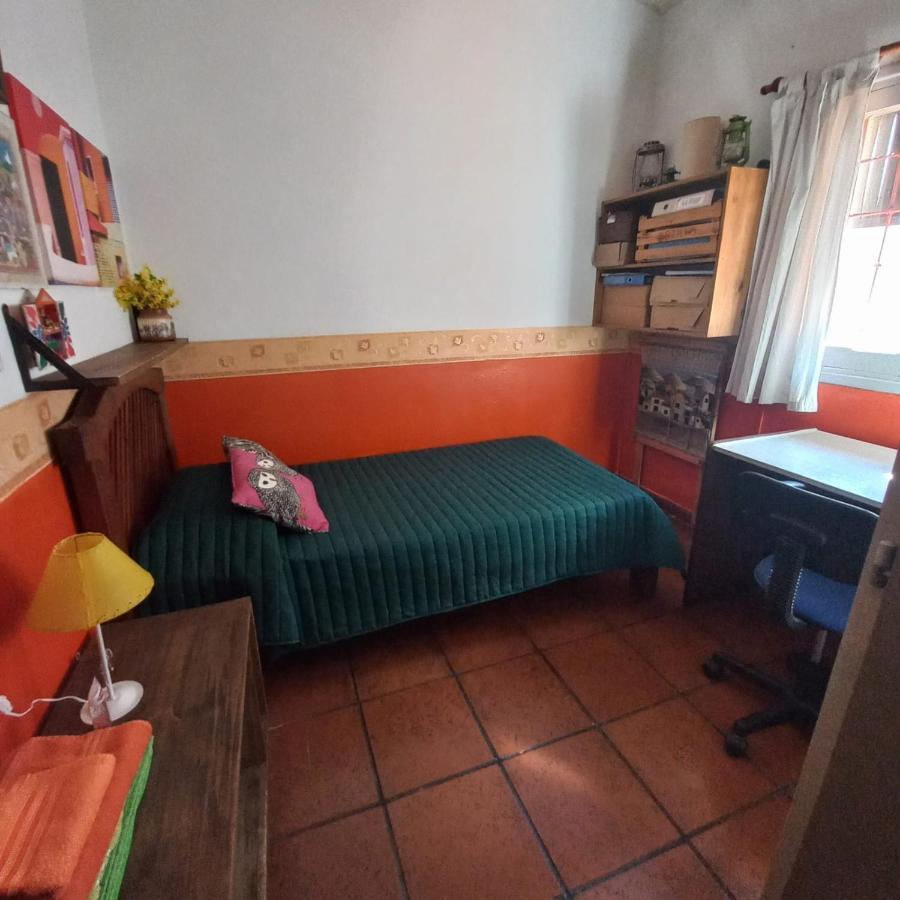 Casa Confortable - Parque Central - Estacionamiento, Patio, 3 Banos, 5 Habitaciones - La Cieneguita Exteriör bild